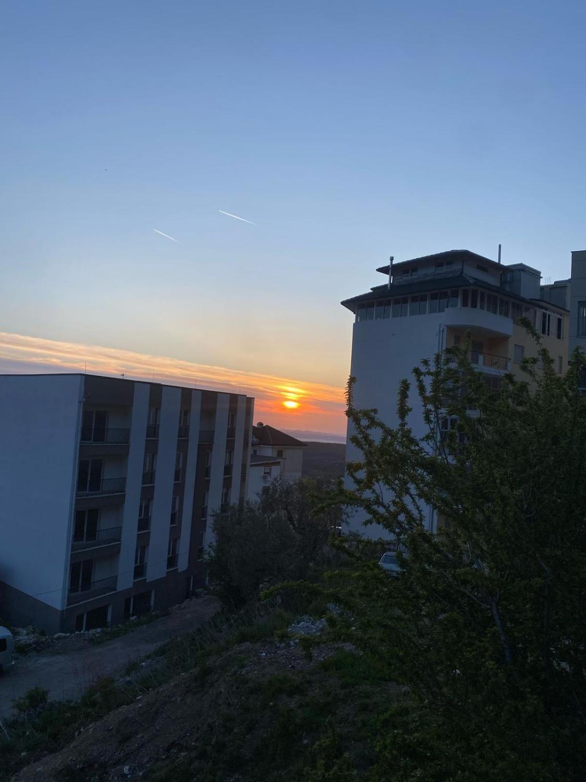 Aron'S House Appartement Krujë Buitenkant foto